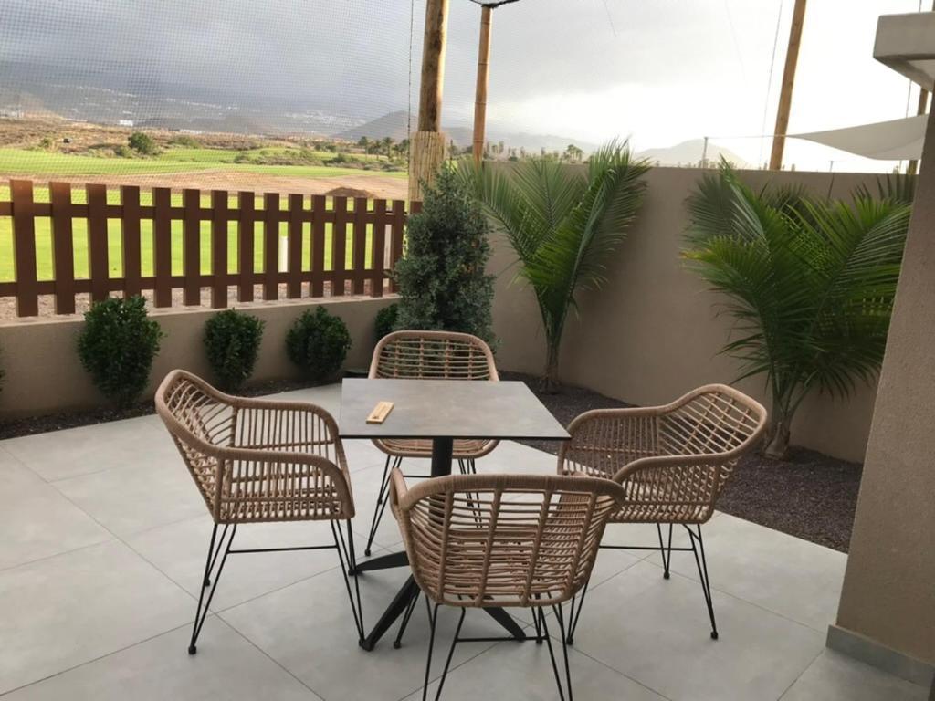 Golf Tenerife South XX Wheel Accessible Shower XX Free Wifi XX Private Pool 30 Degrees XX Two Terraces 30M2X60M2 Xxfree Parking XX Mountain View XX Flatscreen 65 Inch XX San Miguel de Abona Bagian luar foto